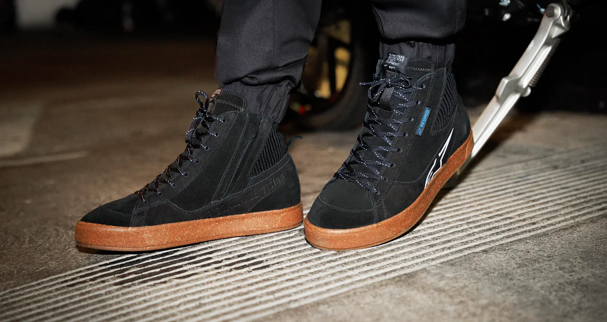 Top 5 Motor­sneakers van 2026: Veiligheid in een Casual Jasje